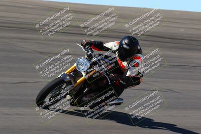 media/Mar-12-2022-SoCal Trackdays (Sat) [[152081554b]]/Bowl Set 2 (1025am)/